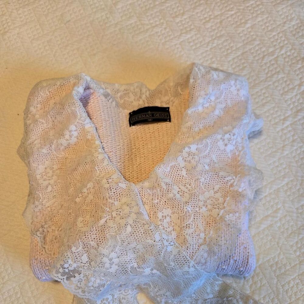 Unbranded Women's White and Pink Jumper